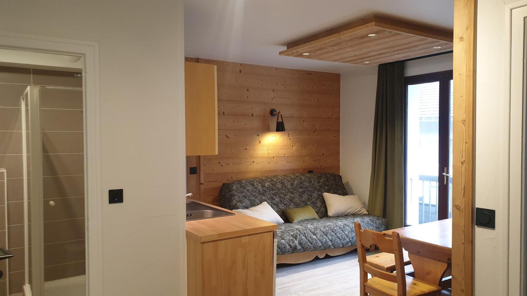Hotel Et Appart'Hotel De L'Hermitage Thones Bagian luar foto